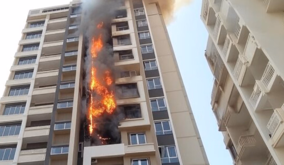 Kebakaran Apartemen Mediterania Jakbar Berawal dari Panel Terbakar di Tower C